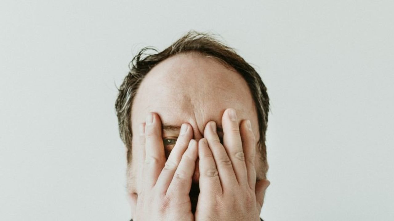 How To Recognize Emotional Overload Early And Stop It Before It Spreads