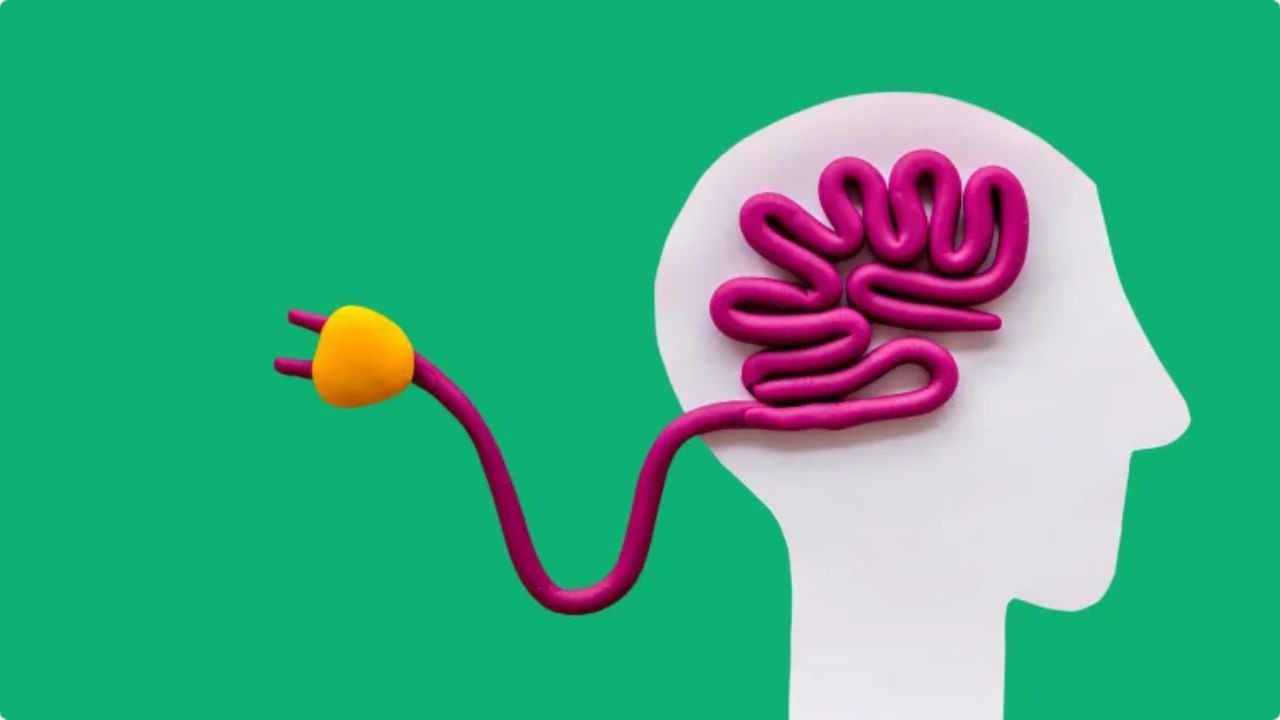 Emotional Self-Awareness Explained Simply: A Practical Skill You Can Practice Daily