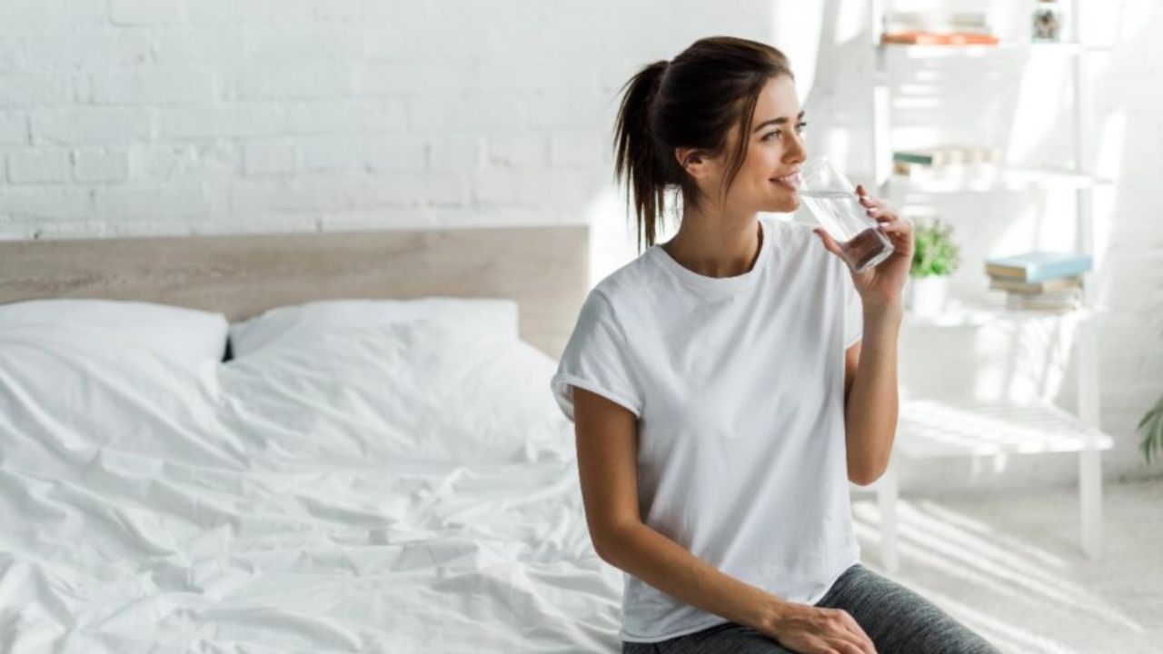 How Daily Habits Influence Sleep and Mood