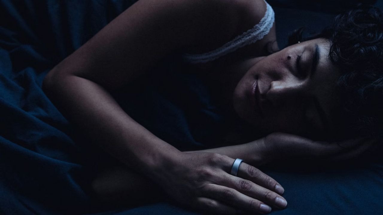 How to Improve Sleep Consistently With Four Practical Digital Tools